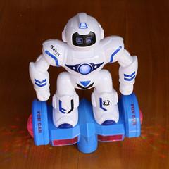 机器人电动万向轮智能平衡车炫彩灯光音乐儿童男女孩玩具 rmb (咨询